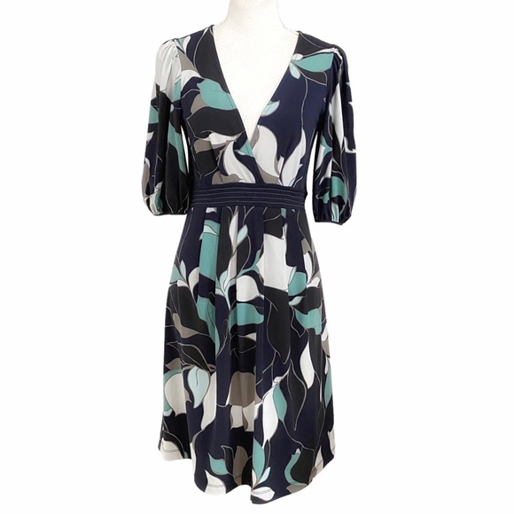 BCBGMAXAZRIA NAVY TURQUOISE FLORAL SURPLICE HALF SLEEVE KNEE LENGTH DRESS - XS - Picture 1 of 12